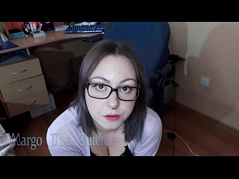 ❤️ Moza sexy con lentes chupa un consolador profundamente ante a cámara Vídeo porno na pornografía gl.fullpornercom.ru ❌